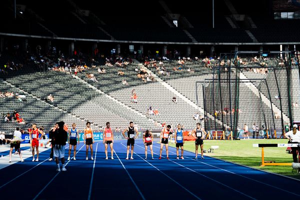 3000m Start waehrend der deutschen Leichtathletik-Meisterschaften im Olympiastadion am 26.06.2022 in Berlin